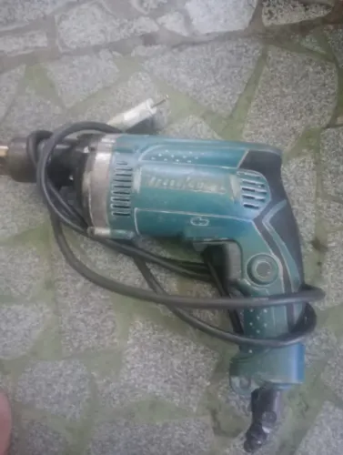 Furadeira profissional