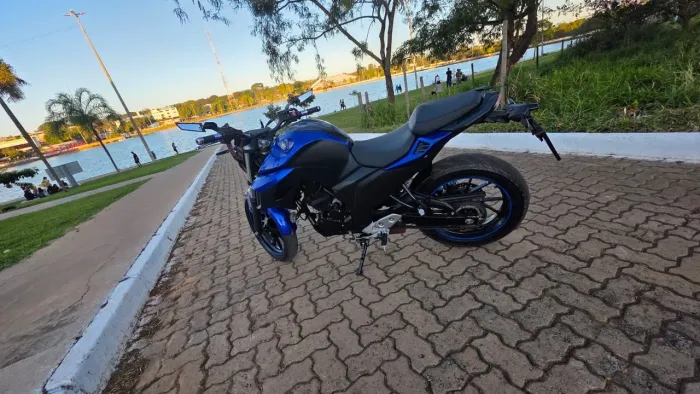 VENDO MOTO 2021 ABAIXO DA FIP