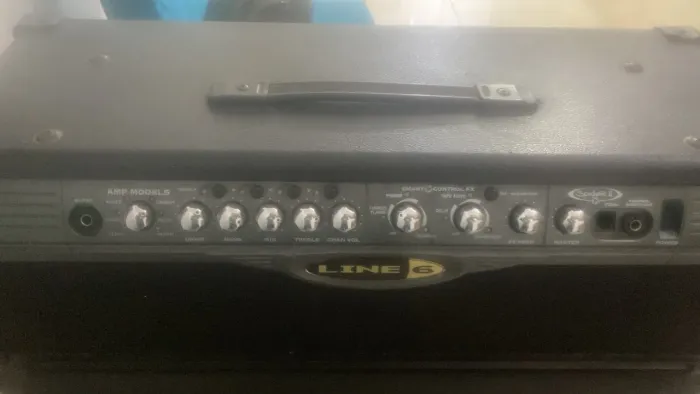 Ampli de guitarra meteoro 