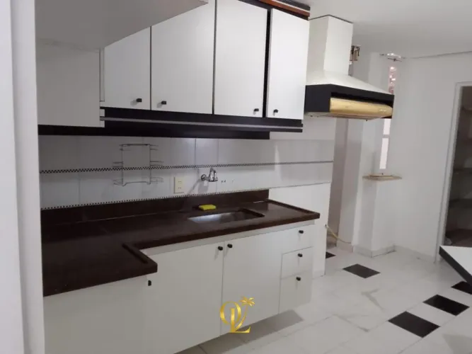 Apartamento Amplo para Locação | 2 Quartos, Suíte com Closet e Excelente Localiz