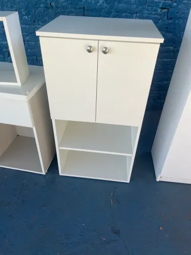 Armário multiuso com porta, dobradiças com amortecedor mdf novo