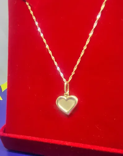 Gargantilha Duas Cores Com Coração Ouro 18 Kilates Cordão Peso 1.26 Gramas 40 Cm Fio 0.5
