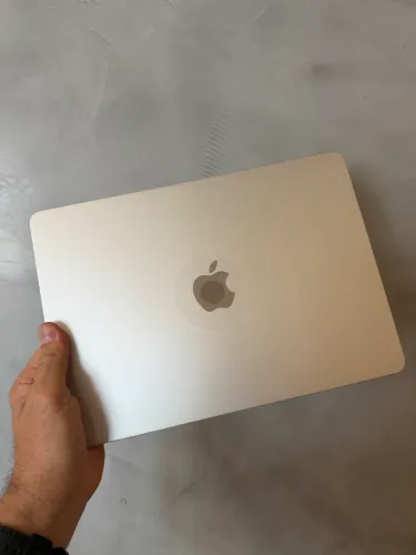 MacBook Air M4 13 polegadas Silver 256/16 - garantia Apple - Centerfix