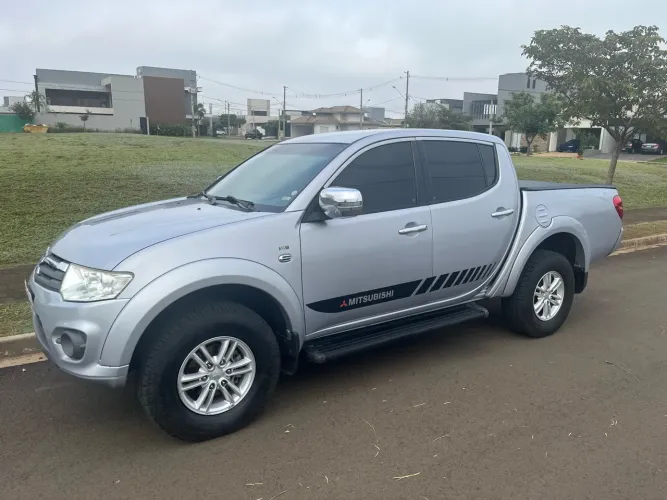 Mitsubishi L200 Triton HPE 3.2 CD TB Int.diesel AUT 2014
