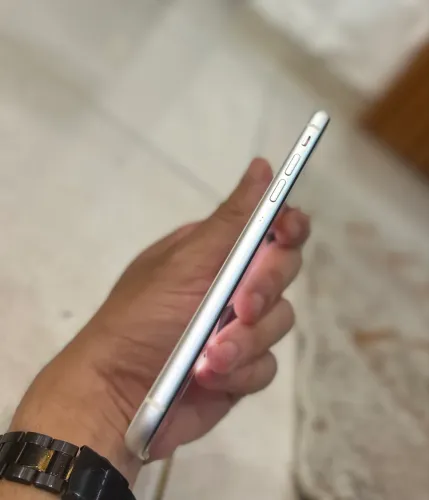 Vende- se  iPhone 11 