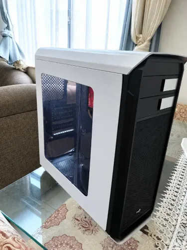 Gabinete AeroCool Gamer Aero-500 Branco
