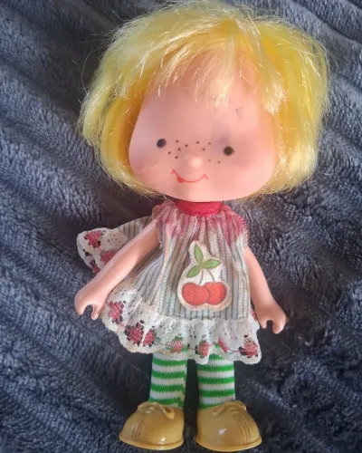 Boneca moranguinho cerejinha