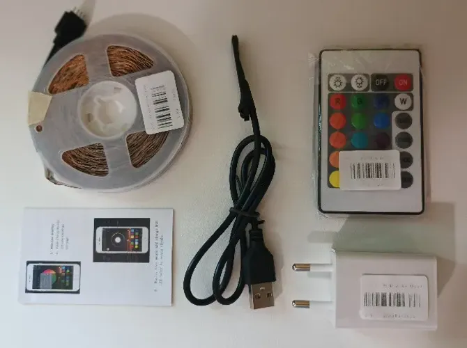 NOVA! Fita LED RGB com Bluetooth e Fonte USB - 10 metros