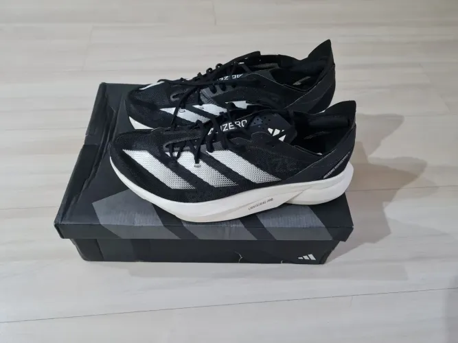 Adidas adizero adios pro 3 ...tam 44 para quem calça no casual tam 43
