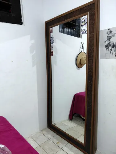 ESPELHO GRANDE EMOLDURADO