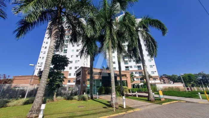APARTAMENTO MOBILIADO NO ANITA GARIBALDI COM 03 QUARTOS SENDO 01 SUÍTE