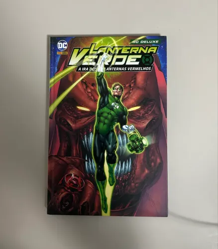 HQ Lanterna Verde: A Ira dos Lanternas Vermelhos
