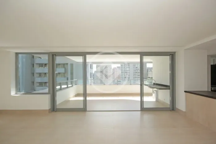 APARTAMENTO DE 4 QUARTOS À VENDA NO VALE DO SERENO codigo: 341640