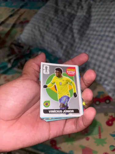 FIGURINHA VINICIUS JR PRATA
