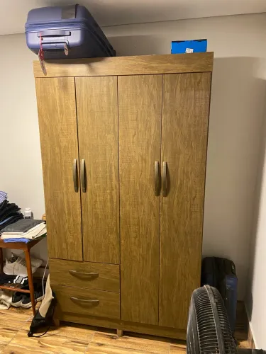 Guarda Roupa Semi novo