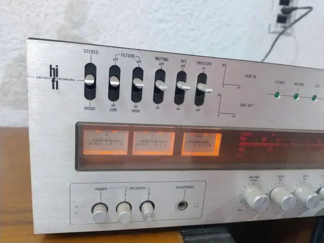 Phillips Receiver 749