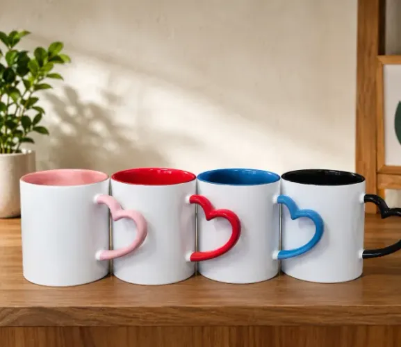 Caneca alça coração 