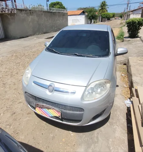 Fiat Palio Attractive 1.0 EVO Fire Flex 8V 5P 2013