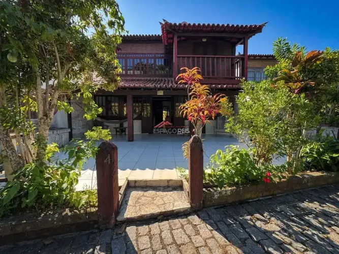 Casa de condomínio á venda 4 suítes Geribá Armação dos Búzios .