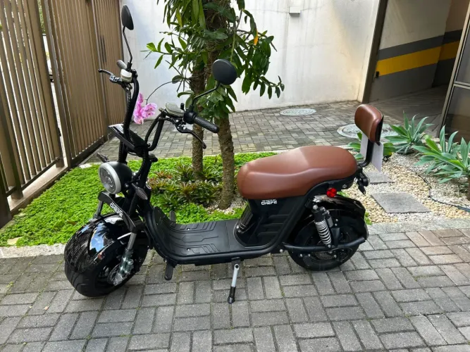 Scooter Elétrica Moto Chefe X12 2026 - Apenas 200km, 1 ano de garantia (Igual a Zero!)