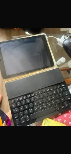 Apad apple muito conservado com teclado