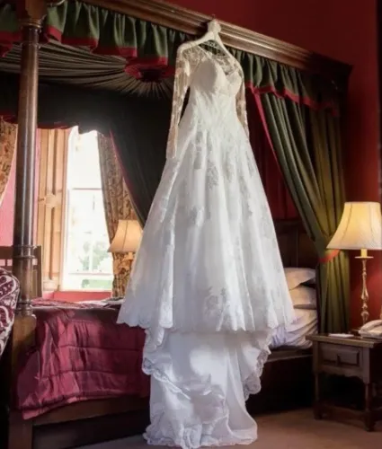Belíssimo vestido de noiva Pronovias Novo!
