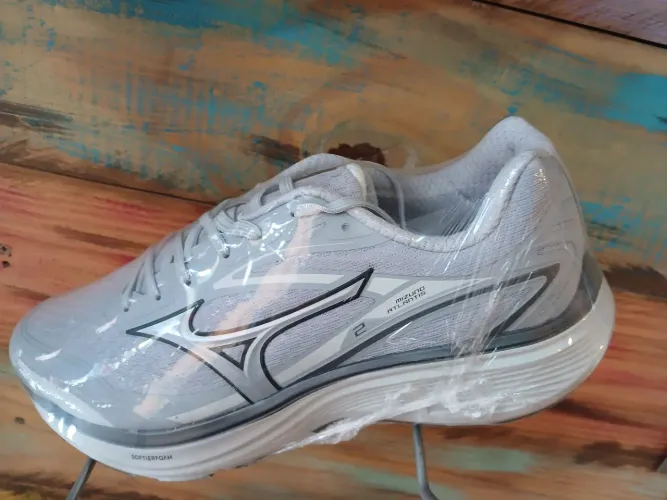 Tênis mizuno