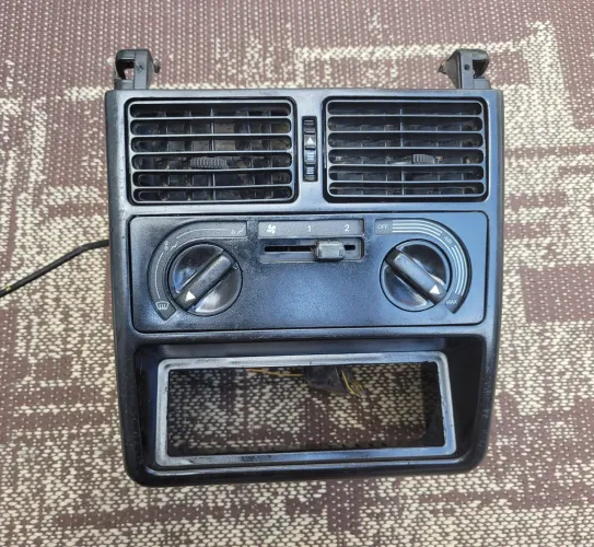 Moldura Ar Fiat Uno