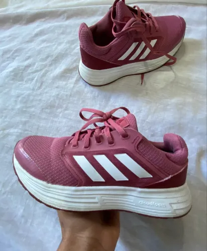 Tênis adidas Cloudfoam