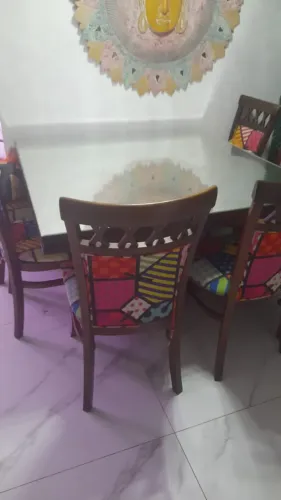 Mesa de jantar quadrada com espelho de madeira de lei