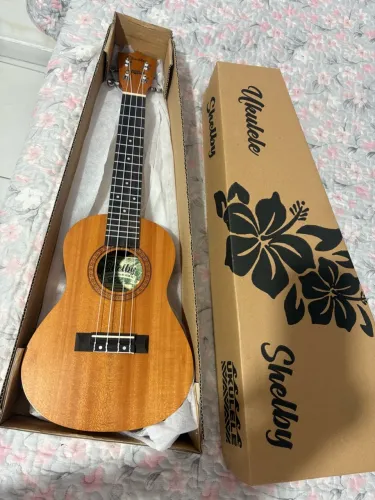 Ukulele shelby 