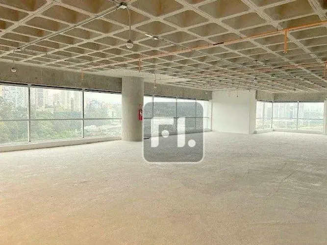 Conjunto comercial com 511,92 m² - venda ou para locação no bairro da Chácara Santo Antôni