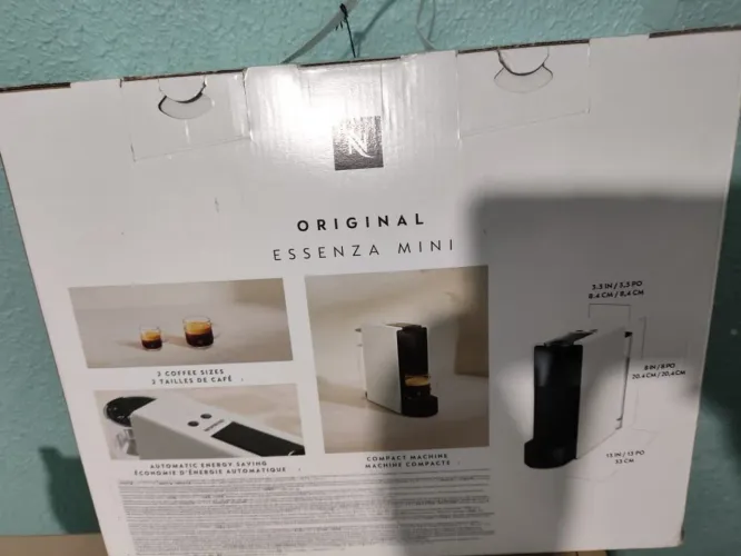 Cafeteira Nespresso Essenza Mini Original - NOVA!