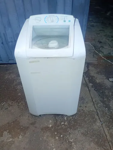 Máquina de lavar roupa Eletrolux 9kg