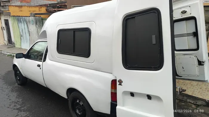 Ford Courier Van 1.6/ 1.6 Flex 8V (carga) 2011