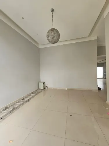 Alugo casa cidade jardim II