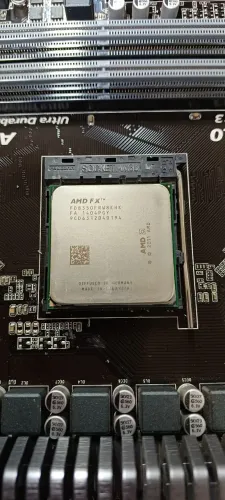 CPU AMD FX 8350 4.0Ghz (8 núcleos) TDP: 125 W