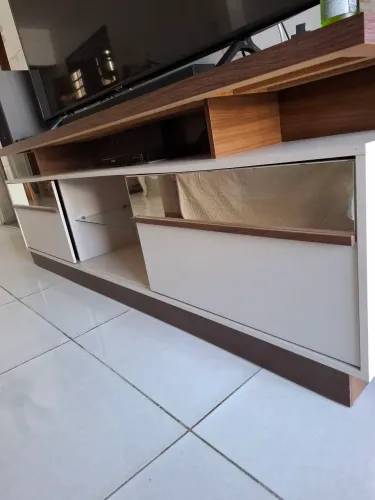 Rack Semi-nova com espelho