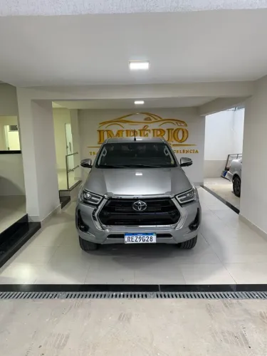 Toyota Hilux CD SRX 4X4 2.8 TDI 16V Diesel Aut. 2022