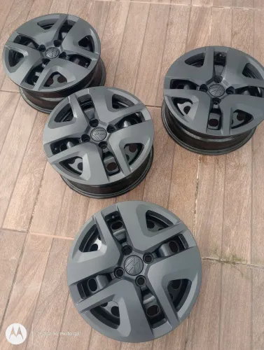 Rodas com calotas VW aro 15 original 