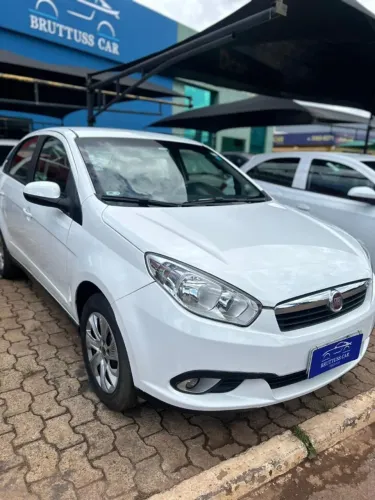 Fiat Grand Siena Essence 1.6 Flex 16V 2014