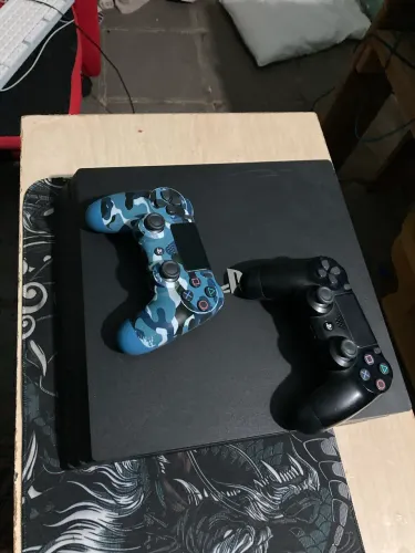 Vendo ps4 PRO 1T