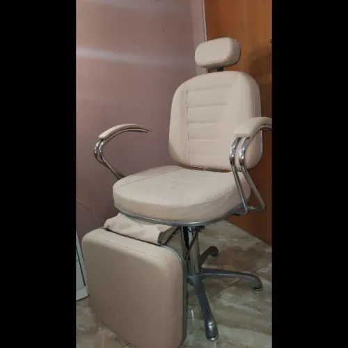 Cadeira hidráulica reclinável