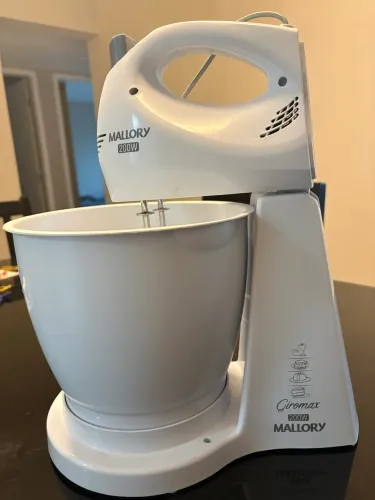 Batedeira Mallory Giromax 200W