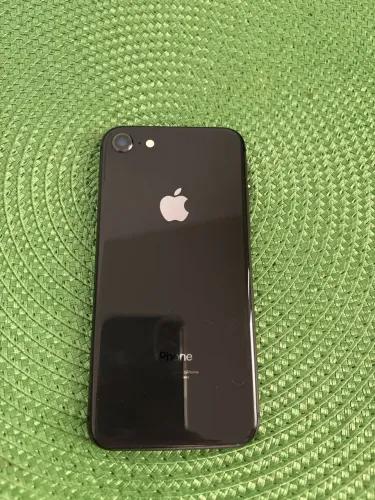 iPhone 8