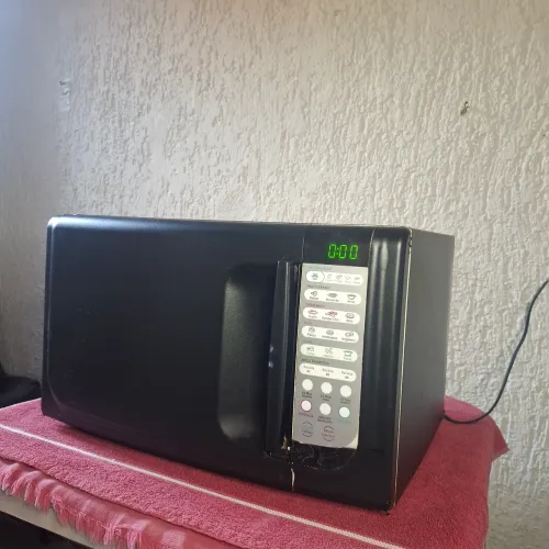 Microondas Electrolux 31L Plotado