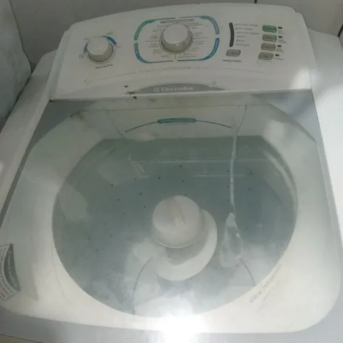 Máquina de lavar 12kilos voltagem 110 com detalhes