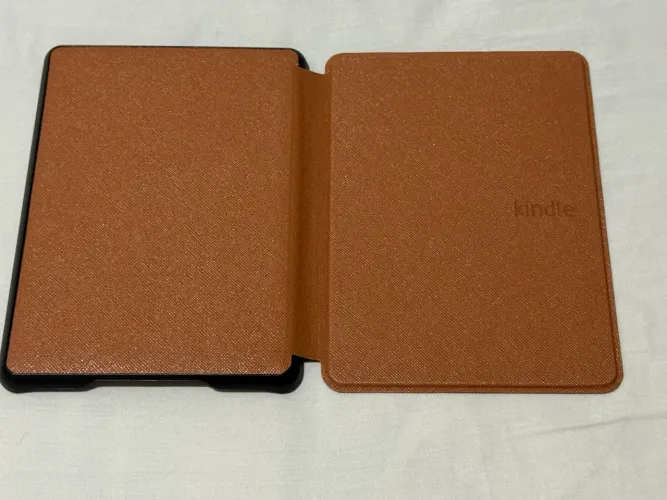 Capa Kindle 10a Geração 6? em Couro Sintético