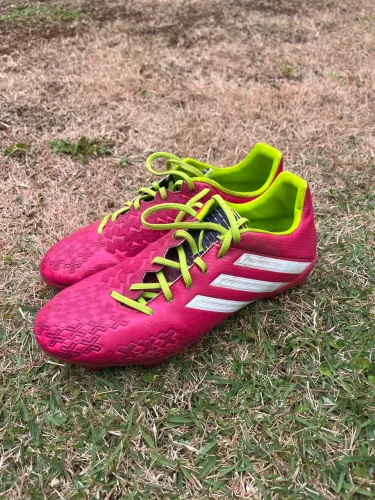 Adidas Predator profissional