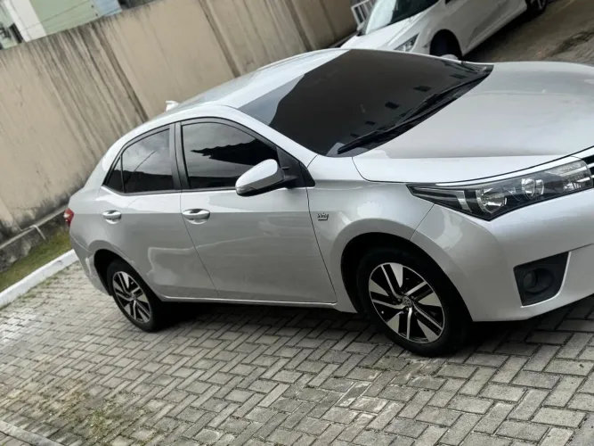 Toyota Corolla GLI 1.8 Flex 16V Aut. 2015